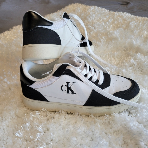 Calvin Klein Women Black and White Sneakers - Picture 2 of 10